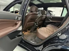 2022 BMW X5 40Li M, чёрный — фото 6