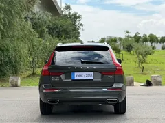 2021 Volvo XC60 4WD Luxury, чёрный — фото 19