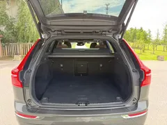 2021 Volvo XC60 4WD Luxury, чёрный — фото 21