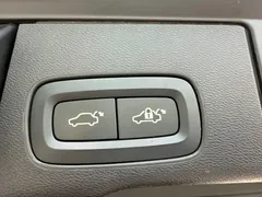 2021 Volvo XC60 4WD Luxury, чёрный — фото 22