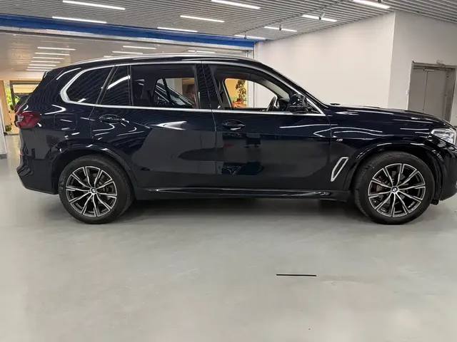2022 BMW X5 30Li M