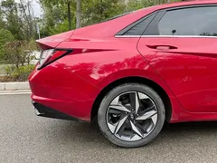 2022 Hyundai Elantra 1.5L CVT GLS Advanced — фото 17