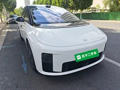 2025 Li Auto i8 Standard, белый — фото 4