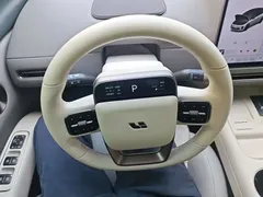 2025 Li Auto i8 Standard, белый — фото 11