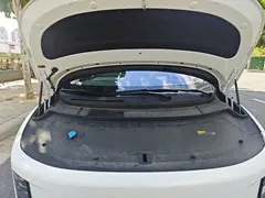 2025 Li Auto i8 Standard, белый — фото 20