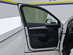 2021 Audi Q5L 40 TFSI, белый — фото 7