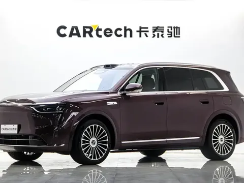 2025 Aito M8 53.4kWh 5 (192