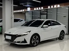 2022 Hyundai Elantra 1.5L CVT LUX Premium, белый — фото 1