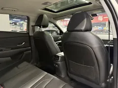 2022 Hyundai Elantra 1.5L CVT LUX Premium, белый — фото 4