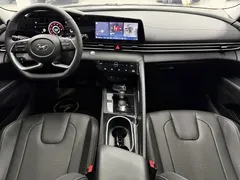 2022 Hyundai Elantra 1.5L CVT LUX Premium, белый — фото 13