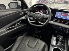 2022 Hyundai Elantra 1.5L CVT LUX Premium, белый — фото 14