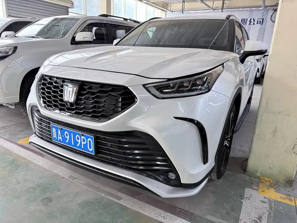 2022 Toyota Crown Kluger 2.5L HEV 4WD Premium