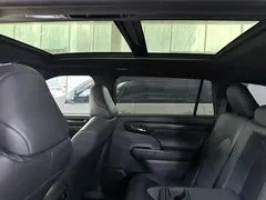 2022 Toyota Crown Kluger 2.5L HEV 4WD Premium, белый — фото 12