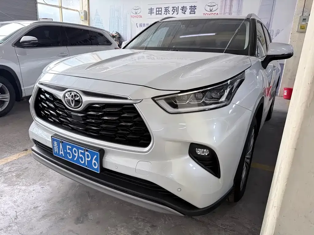 2022 Toyota Highlander 380T 4WD 7
