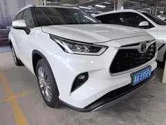 2022 Toyota Highlander 380T 4WD 7, белый — фото 3