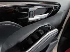 2022 Toyota Highlander 380T 4WD 7, белый — фото 9