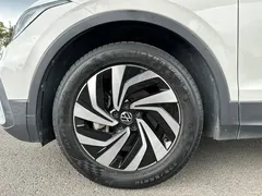 2022 Volkswagen Tiguan L 330TSI AT 2WD Comfort, белый — фото 19
