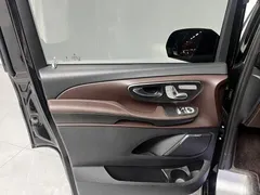 2022 Mercedes-Benz V-Class V 260 L Long Wheelbase Luxury, чёрный — фото 9