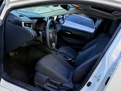 2021 Toyota Corolla 1.2T S-CVT Elite, белый — фото 8