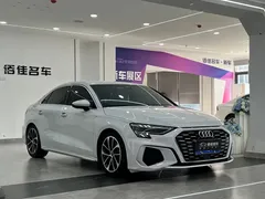 2022 Audi A3L Limousine 35 TFSI, белый — фото 3