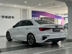 2022 Audi A3L Limousine 35 TFSI, белый — фото 7