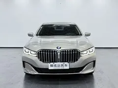 2021 BMW 7 Series 7 730Li M — фото 2