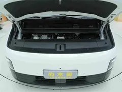 2025 Li Auto MEGA Home, белый — фото 25