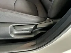 2021 Toyota Corolla Hybrid 1.8L E-CVT Elite, белый — фото 25