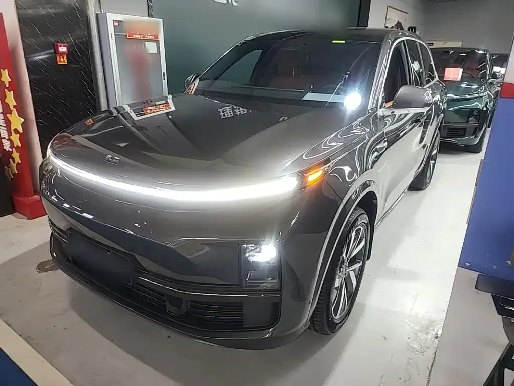 2023 Li Auto L8 Pro
