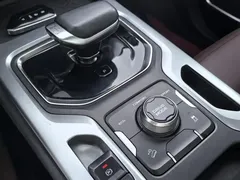 2022 Geely Okavango 1.8TD DCT 5, чёрный — фото 10
