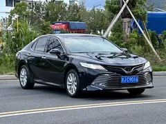 2021 Toyota Camry 2.0G Luxury, чёрный — фото 3