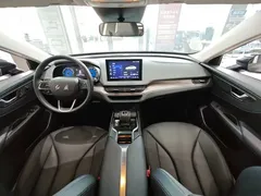 2023 Hongqi E-QM5, чёрный — фото 6
