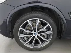 2022 BMW X4 30i M, чёрный — фото 17