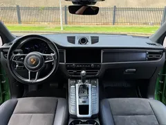 2021 Porsche Macan 2.0T, зелёный — фото 9