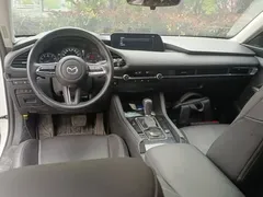 2021 Mazda 3 2.0L AT, белый — фото 6