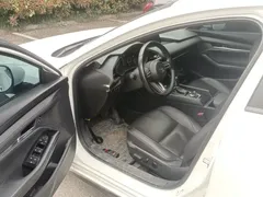 2021 Mazda 3 2.0L AT, белый — фото 12