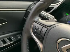 2021 Lexus ES 300h, синий — фото 20