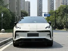 2025 Zeekr X 5-seat RWD, белый — фото 2
