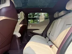 2025 Zeekr X 5-seat RWD, белый — фото 10