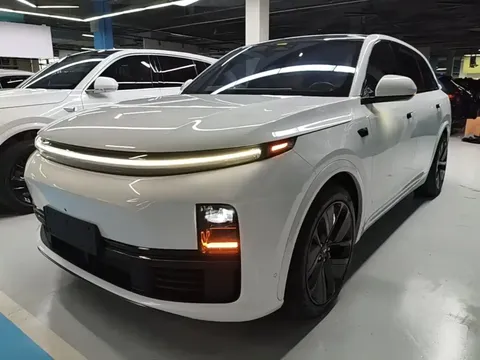 2023 Li Auto L7 Pro
