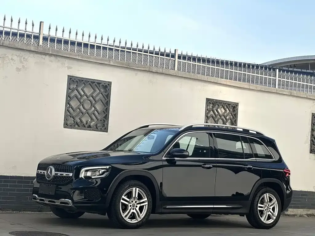 2021 Mercedes-Benz GLB 200