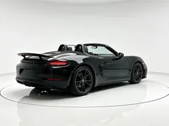 2022 Porsche 718 Boxster 2.0T — фото 4