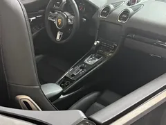 2022 Porsche 718 Boxster 2.0T — фото 13