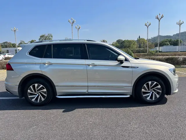 2021 Volkswagen Tiguan L 430PHEV PHEV Premium