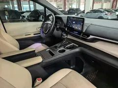 2021 Toyota Sienna 2.5L Hybrid Luxury, чёрный — фото 18
