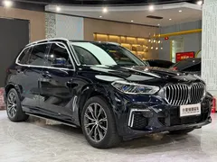 2022 BMW X5 30Li M, чёрный — фото 3