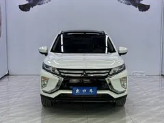 2021 Mitsubishi Eclipse Cross 1.5T CVT 4WD, белый — фото 2