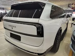 2025 Zeekr 9X Hyper 70kWh, белый — фото 7
