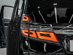 2021 Toyota Vellfire Hybrid 2.5L HV Premium, чёрный — фото 50