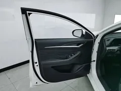 2021 Changan Eado PLUS 1.6L GDI CVT Elite, белый — фото 7